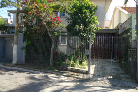 Sobrado à venda com 4 quartos em Santa Teresinha, São Paulo, SP