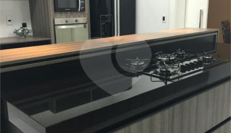 Casa à venda com 5 suítes no condomínio Residencial Tamboré 2, Santana de Parnaíba - SP