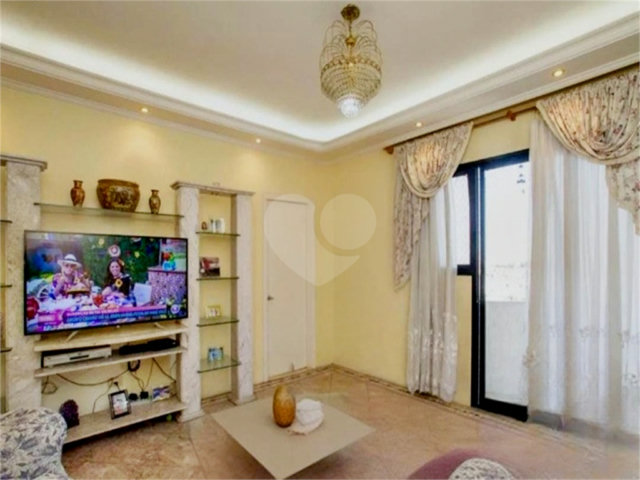 Apartamento à venda com 3 quartos, sendo 1 suíte,  em Vila Galvão, Guarulhos, SP