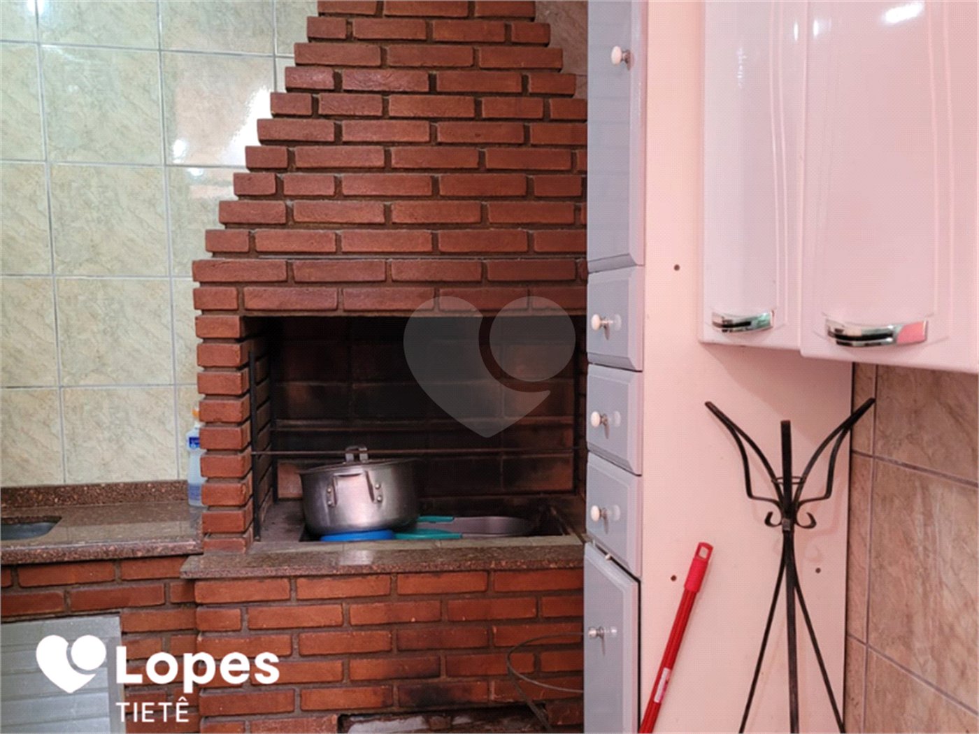 Sobrado à venda com 3 quartos, sendo 1 suíte, em Jardim Pinheiros, São Paulo, SP