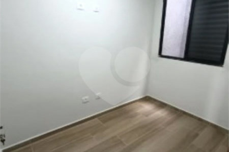 Sobrado à venda com 3 quartos, sendo 1 suíte, em Vila Marina, São Paulo, SP