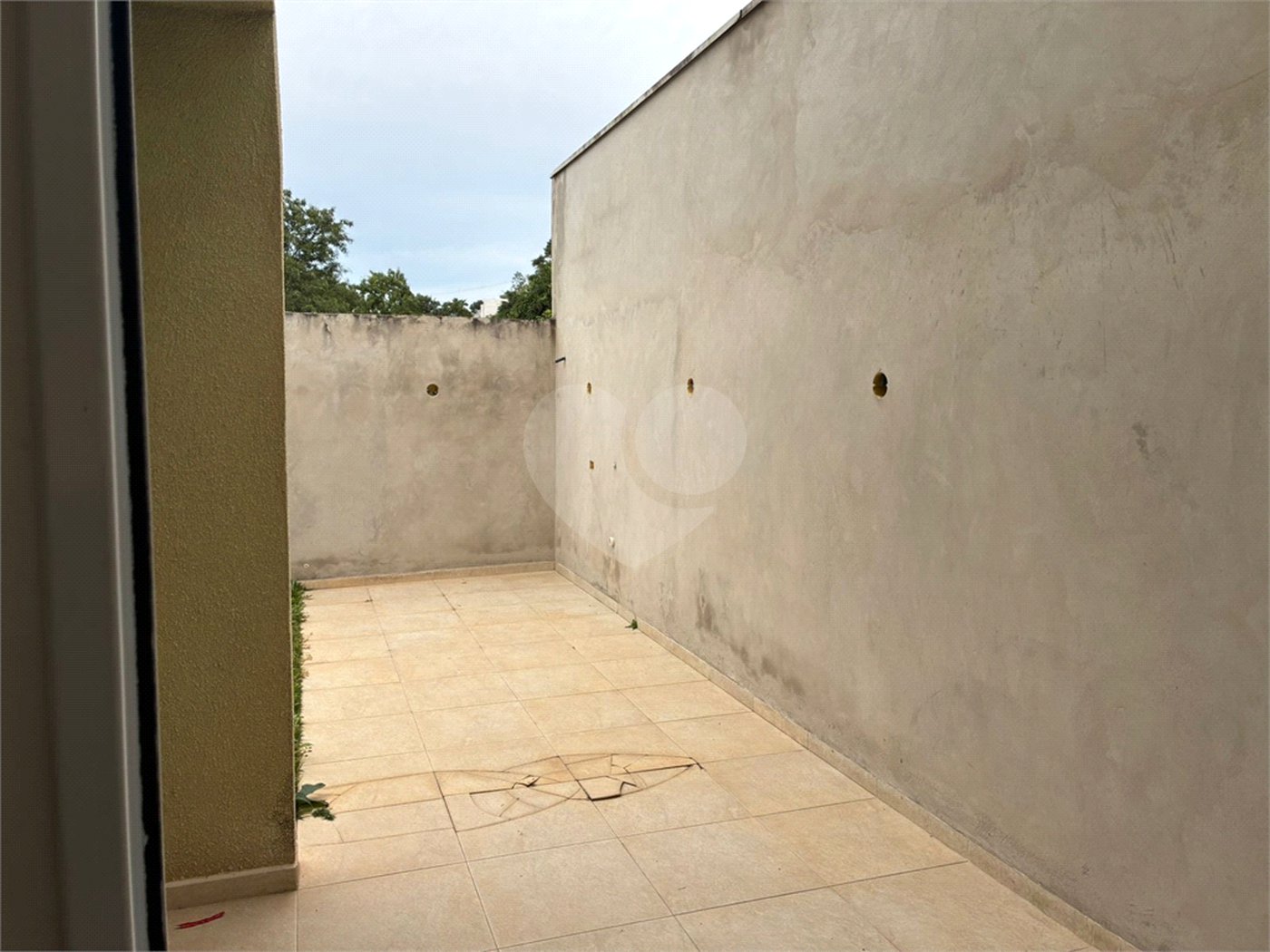 Sobrado à venda com 3 quartos em Jardim Petrópolis, Cotia, SP