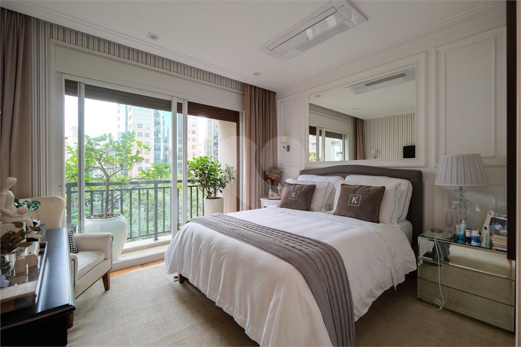 Apartamento à venda ou para alugar com 2 suítes em Jardim Paulistano, São Paulo, SP
