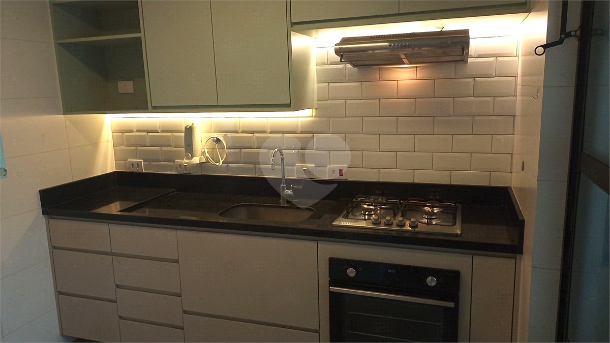 Apartamento para alugar com 3 quartos, sendo 1 suíte, em Vila Cordeiro, São Paulo, SP