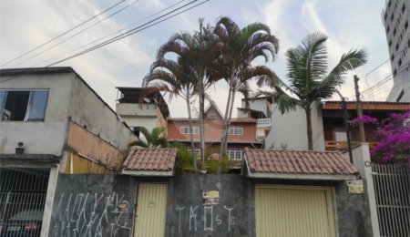 Casa à venda com 3 suítes em Matriz, Mauá, SP