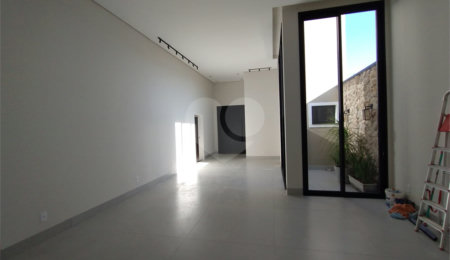 Casa à venda com 3 suítes no condomínio Residencial Golden Ville, Itapetininga - SP