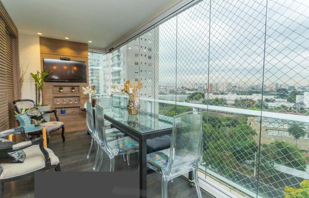 Apartamento à venda com 3 quartos, sendo 1 suíte,  em Vila Anastácio, São Paulo, SP
