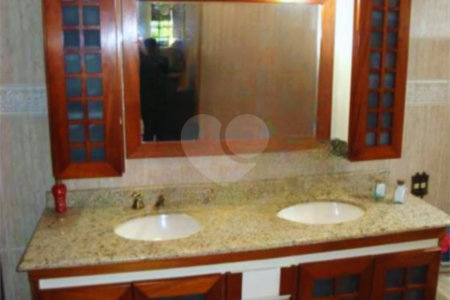 Casa à venda com 3 quartos, sendo 1 suíte, em Roseira, Mairiporã, SP
