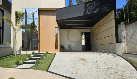 Casa à venda com 3 suítes no condomínio Residencial Milano, Indaiatuba - SP