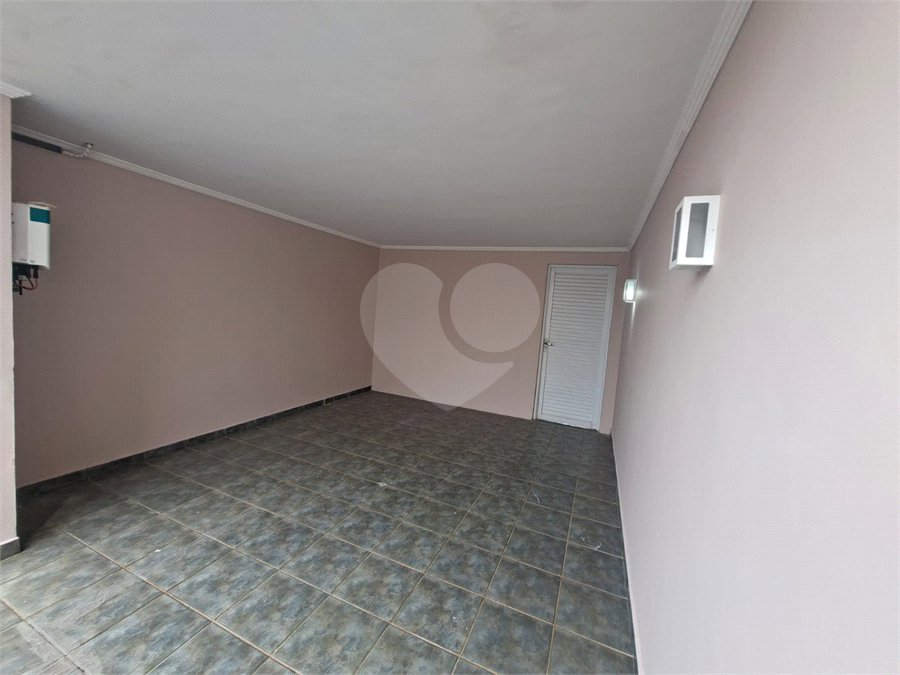 Casa à venda ou para alugar com 3 quartos, sendo 1 suíte, em Vila Aparecida, Itapetininga, SP