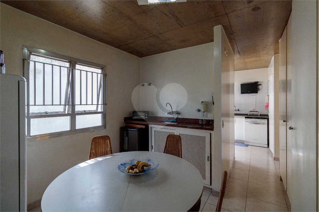 Casa à venda com 4 quartos, sendo 3 suítes, em Jardim Panorama, São Paulo, SP