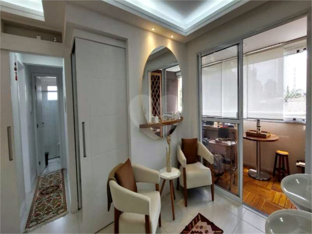 Apartamento à venda com 3 quartos, sendo 1 suíte,  em Ipiranga, São Paulo, SP
