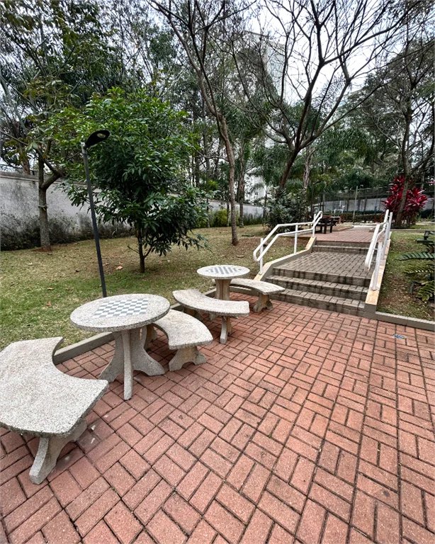 Apartamento à venda com 3 quartos, sendo 1 suíte,  em Vila Andrade, São Paulo, SP