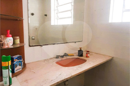 Sobrado à venda com 4 quartos, sendo 2 suítes, em Brooklin Paulista, São Paulo, SP