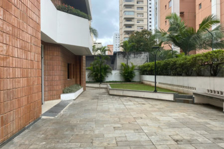 Apartamento à venda com 3 quartos, sendo 2 suítes, em Brooklin Paulista, São Paulo, SP