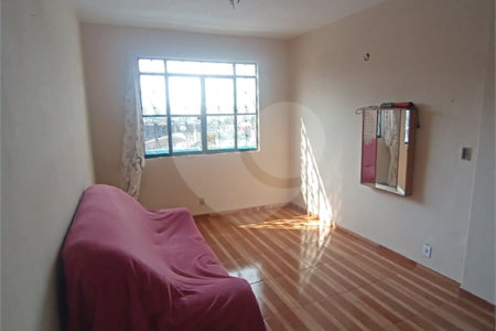 Triplex à venda com 5 quartos, sendo 1 suíte, em Santíssimo, Rio de Janeiro, RJ
