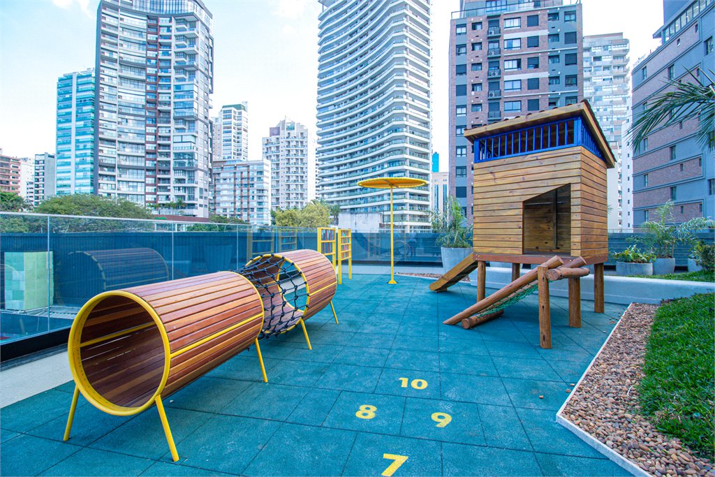 Apartamento à venda com 4 suítes em Moema, São Paulo, SP