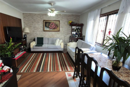 Casa à venda com 3 quartos, sendo 1 suíte, no condomínio Indefinido_ernani Pinto_439, São Paulo - SP