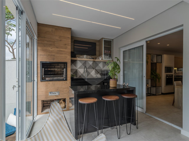 Casa à venda com 4 suítes em Jardim Prudência, São Paulo, SP