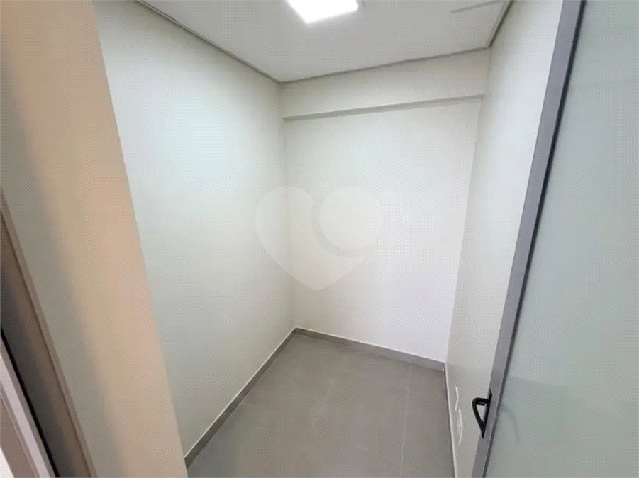 Apartamento à venda com 4 quartos, sendo 3 suítes, em Água Branca, São Paulo, SP