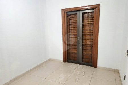 Sobrado à venda ou para alugar com 4 quartos, sendo 2 suítes, no Centro, Araraquara, SP