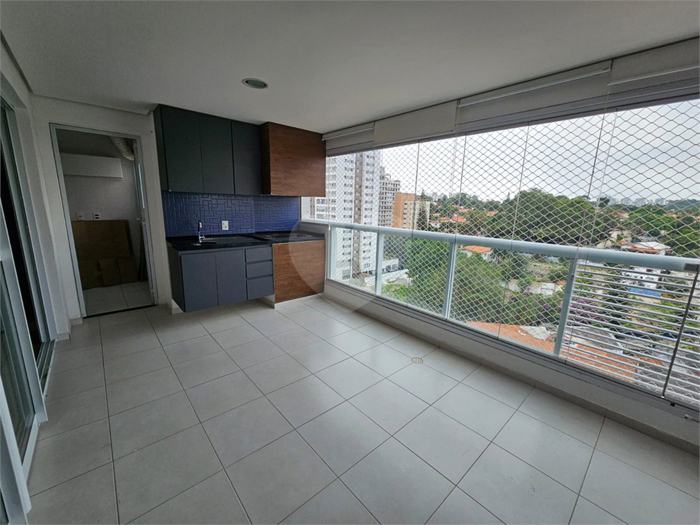 Apartamento à venda com 3 quartos, sendo 1 suíte,  em Vila Santa Catarina, São Paulo, SP