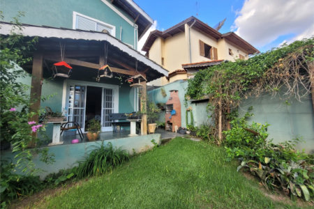 Casa à venda com 3 quartos, sendo 1 suíte, em Itapetinga, Atibaia, SP