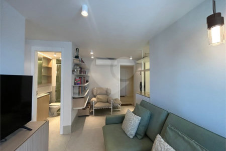 Apartamento à venda com 2 quartos, sendo 1 suíte, em Chácara Santo Antônio (zona Sul), São Paulo, SP