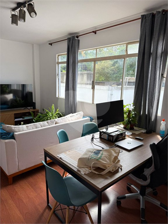 Apartamento à venda com 2 quartos, sendo 1 suíte,  em Vila Madalena, São Paulo, SP