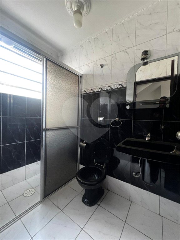 Sobrado à venda com 6 quartos, sendo 4 suítes,  em Vila Oliveira, Mogi das Cruzes, SP