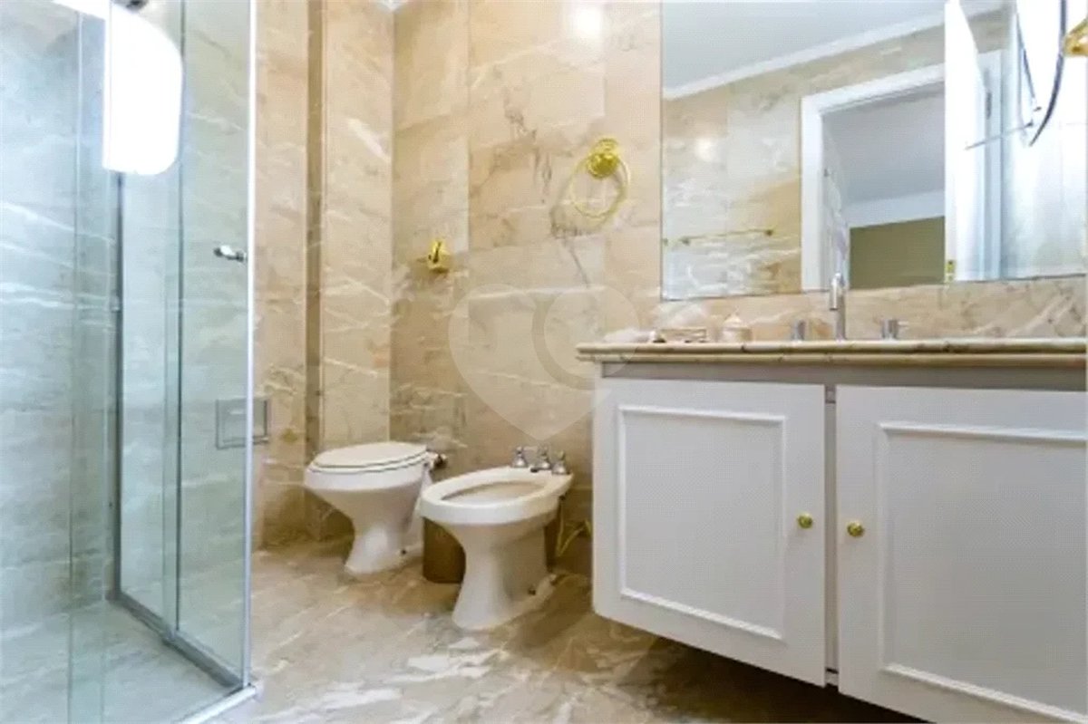 Apartamento - Itaim Bibi - 4 Dormitórios sendo 3 Suítes - 400m².