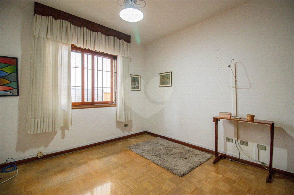 Sobrado à venda com 3 quartos, sendo 1 suíte,  em Brooklin Velho, São Paulo, SP