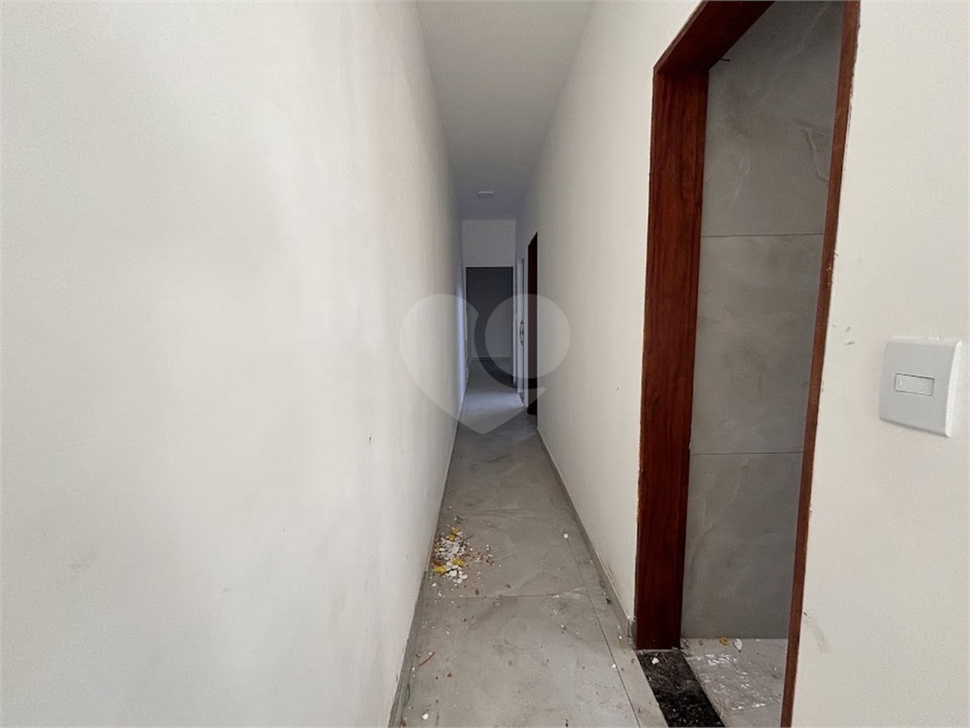 Casa de Vila à venda com 2 quartos em Jardim Santa Marta, Sorocaba, SP