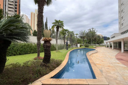 Apartamento à venda com 4 quartos, sendo 3 suítes, em Vila Andrade, São Paulo, SP