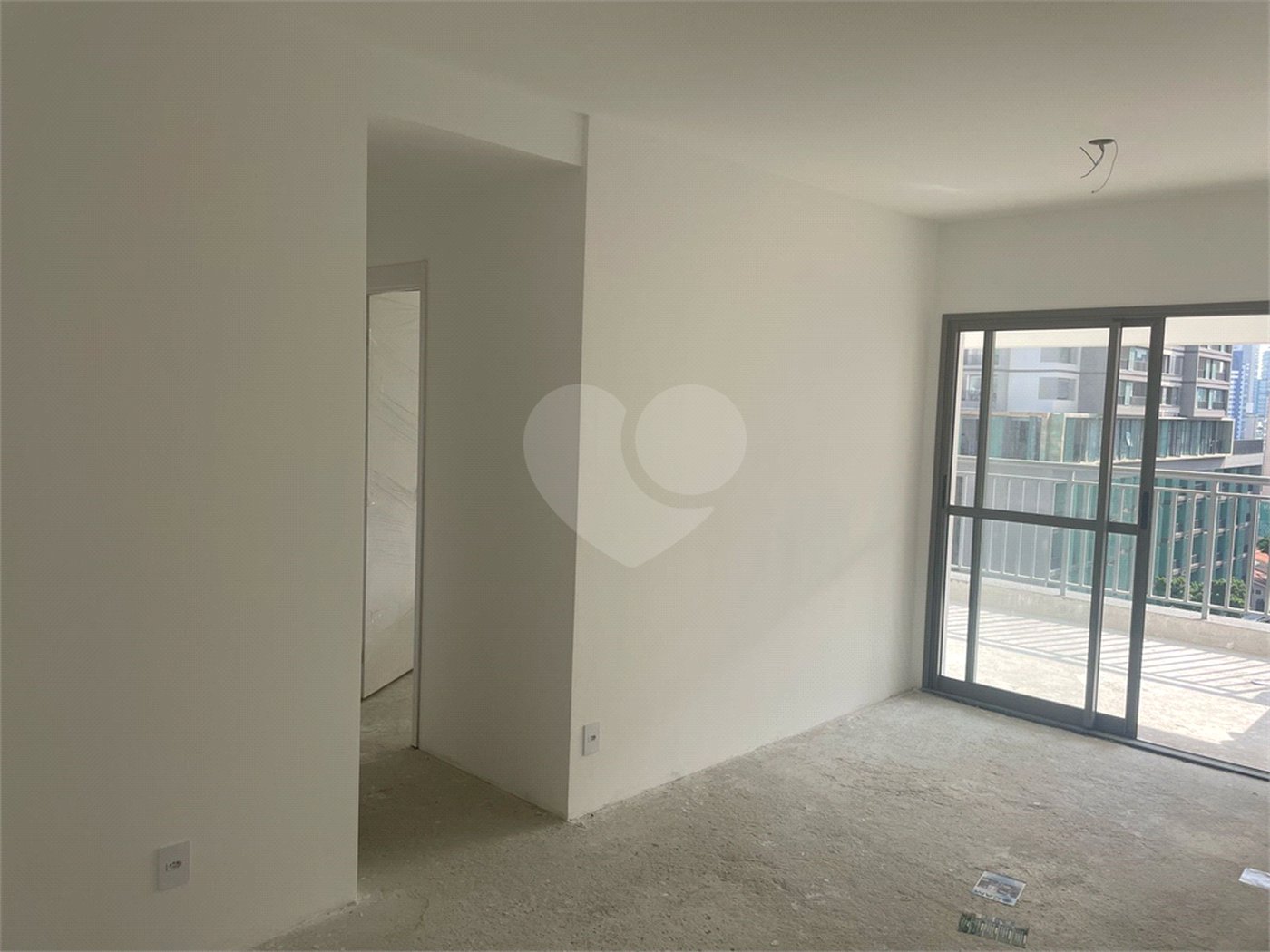 Apartamento à venda com 2 quartos, sendo 1 suíte, em Santo Amaro, São Paulo, SP