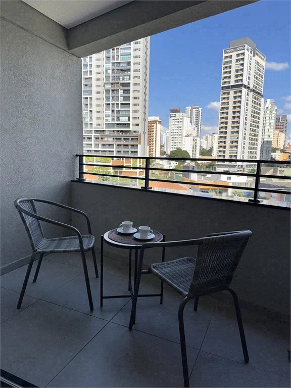 Apartamento à venda com 1 quarto em Jardim das Acácias, São Paulo, SP