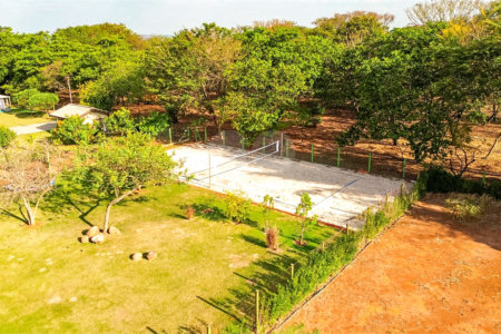 Casa à venda com 3 suítes no condomínio Primavera, Salto - SP