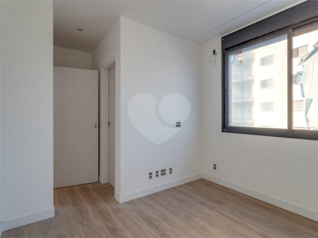 Casa à venda com 2 suítes no condomínio Vila Marathona, São Paulo - SP