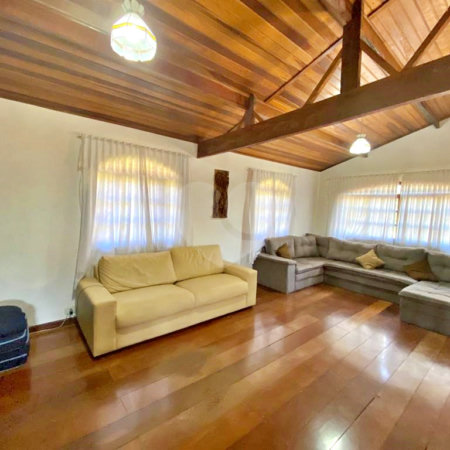 Chácara à venda com 3 quartos, sendo 1 suíte,  em Monterrey, Louveira, SP