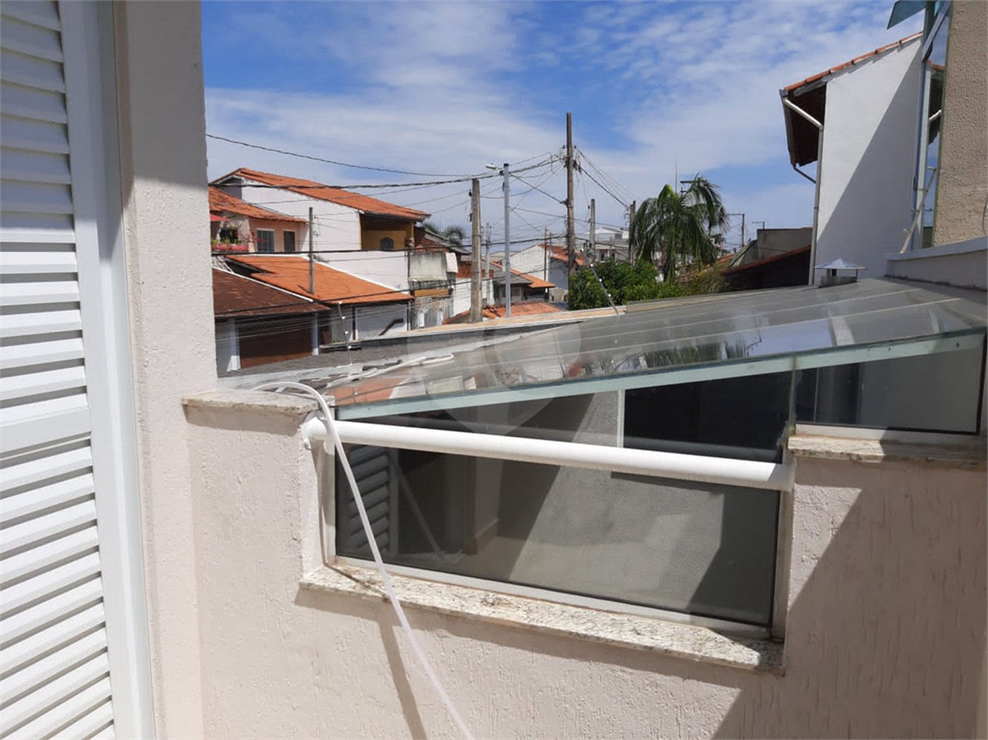 Sobrado à venda com 3 quartos, sendo 1 suíte, em Vila Suissa, Mogi das Cruzes, SP