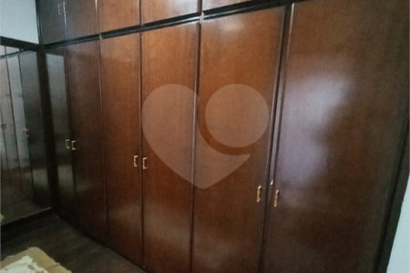Casa à venda com 4 suítes no condomínio Aruã, Mogi das Cruzes - SP