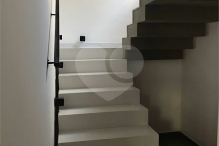 Casa à venda com 6 quartos, sendo 3 suítes, no condomínio Jardim Vila Paradiso, Indaiatuba - SP