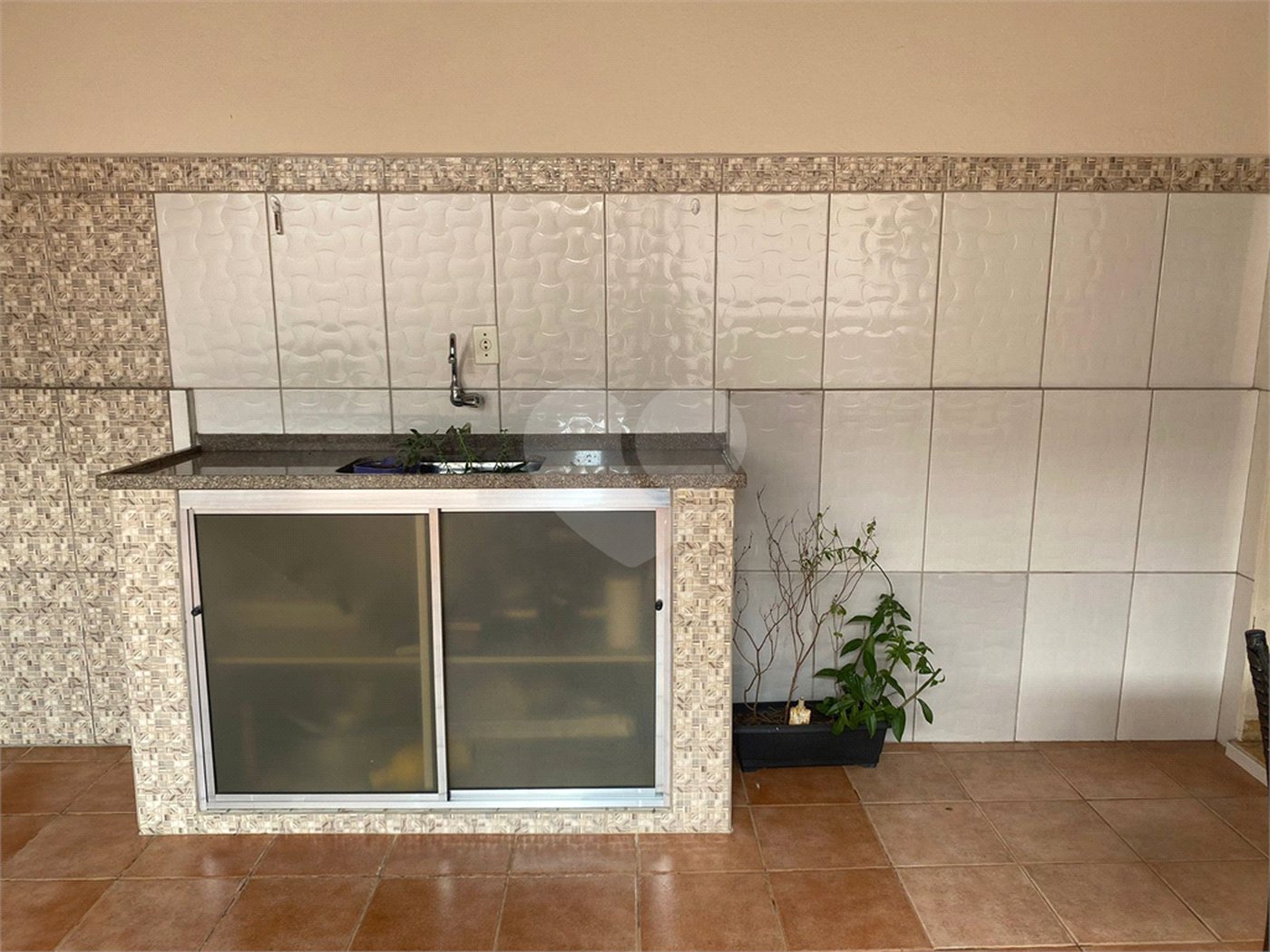Casa à venda com 2 quartos, sendo 1 suíte, em Vila Deyse, Itapetininga, SP