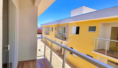 Apartamento à venda com 2 quartos, sendo 1 suíte,  em Indaiá, Bertioga, SP