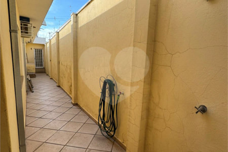 Casa à venda com 4 quartos, sendo 1 suíte, em Vila Henrique, Salto, SP