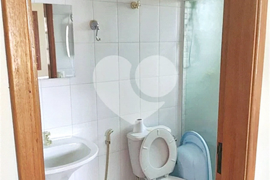 Casa à venda com 4 quartos, sendo 3 suítes, em Luiz Fagundes, Mairiporã, SP