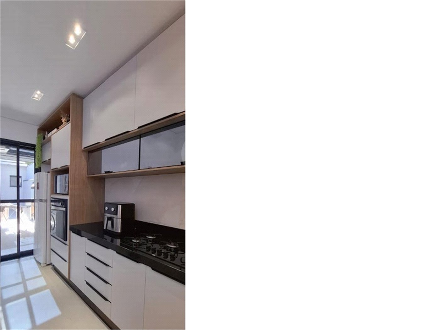 Casa à venda com 2 quartos, sendo 1 suíte, no condomínio Jardim Park Real, Indaiatuba - SP
