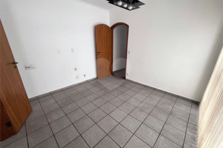 Casa à venda com 3 quartos, sendo 1 suíte, em Jardim São Paulo(zona Norte), São Paulo, SP