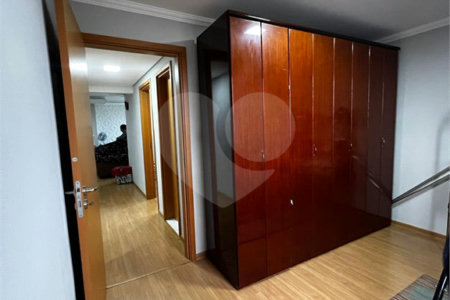 Apartamento à venda com 3 quartos, sendo 1 suíte, em Vila Nossa Senhora das Vitórias, Mauá, SP