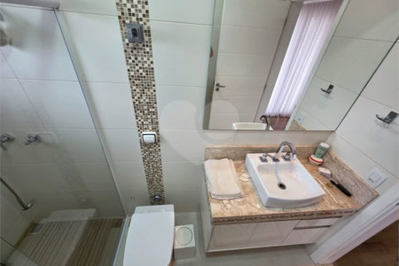 Casa à venda com 3 quartos, sendo 1 suíte,  no condomínio Santa Isabel I, Louveira - SP